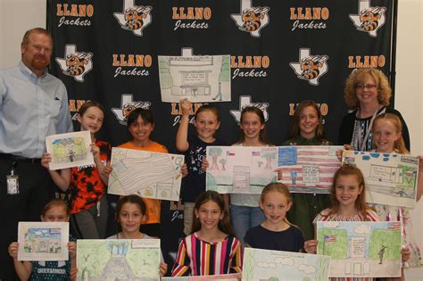 Llano Elementary School (Schools) at Ll.